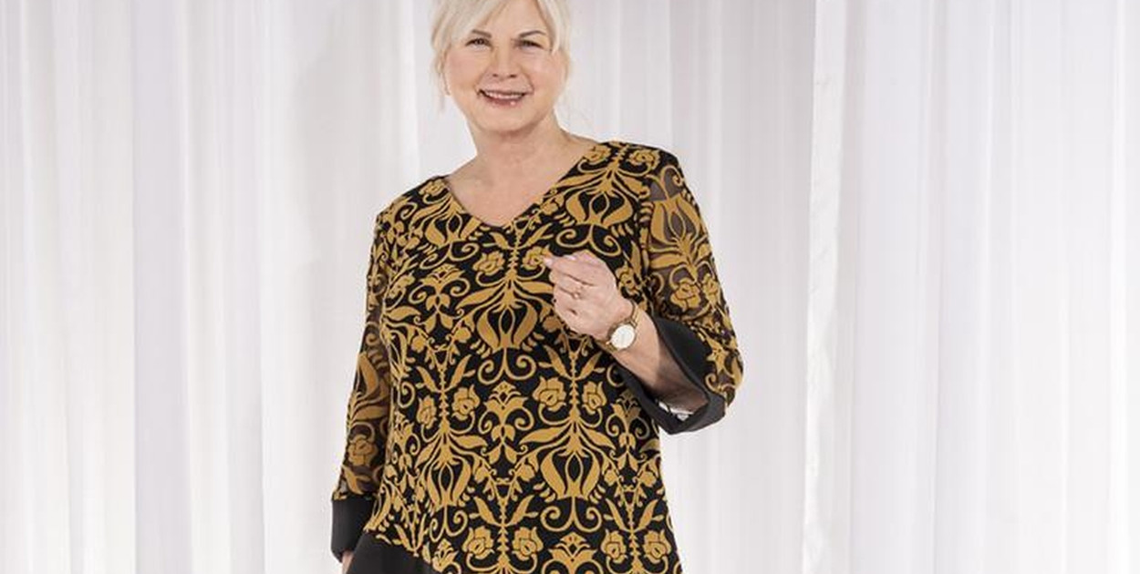 Eleganckie tuniki dla kobiet plus size – alternatywa dla sukienek