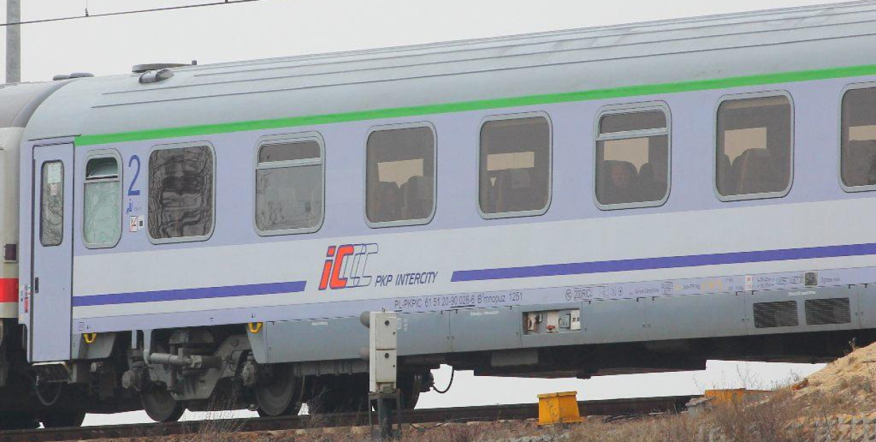 Pociąg Intercity (Wojciech Obremski lca.pl)