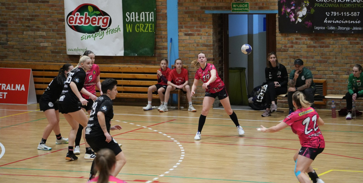 EISBERG Dziewiątka Legnica - Suzuki Korona Handball Kielce (Wojciech Skulimowski)