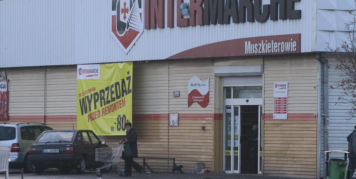 W Intermarche w Chojnowie poczytasz i zrobisz zakupy