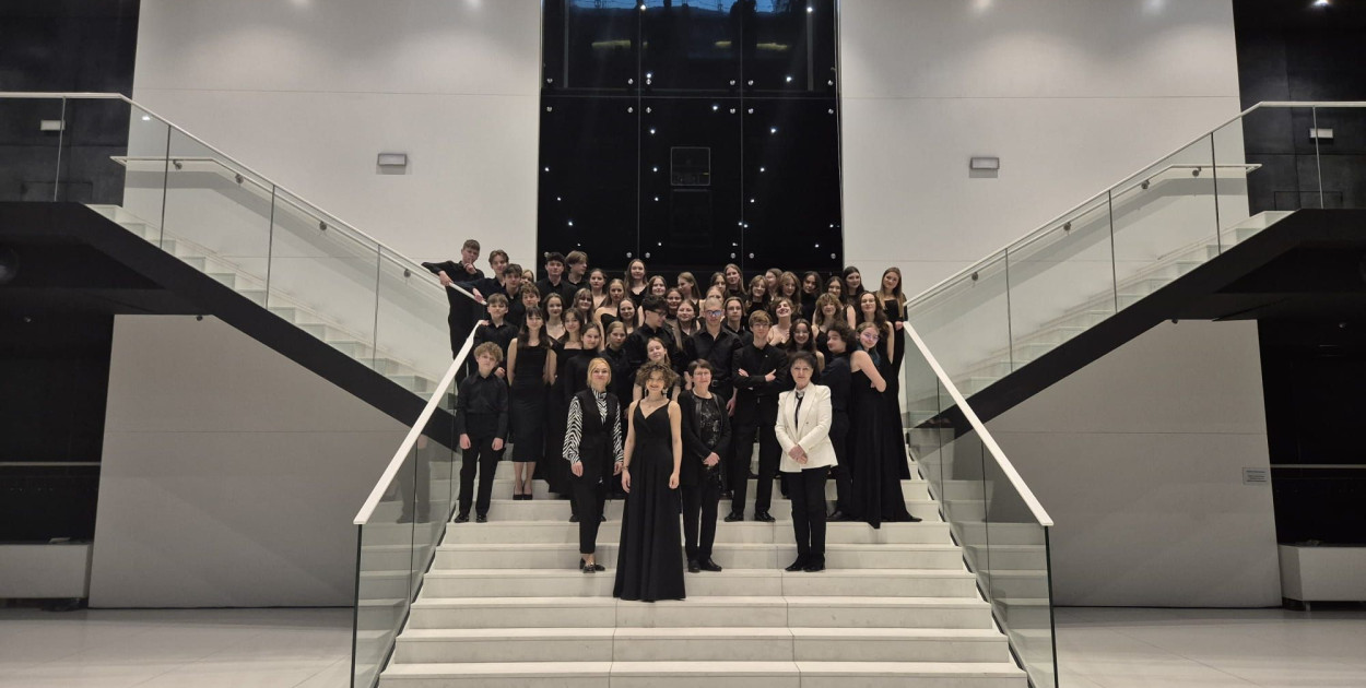 Orkiestra Symfoniczna Zespołu Szkół Muzycznych im. Fryderyka Chopina w Legnicy (FB)