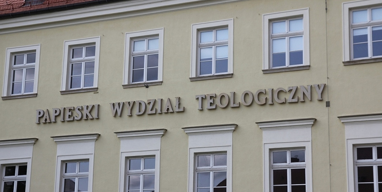 Papieski Wydział Teologiczny (WO)
