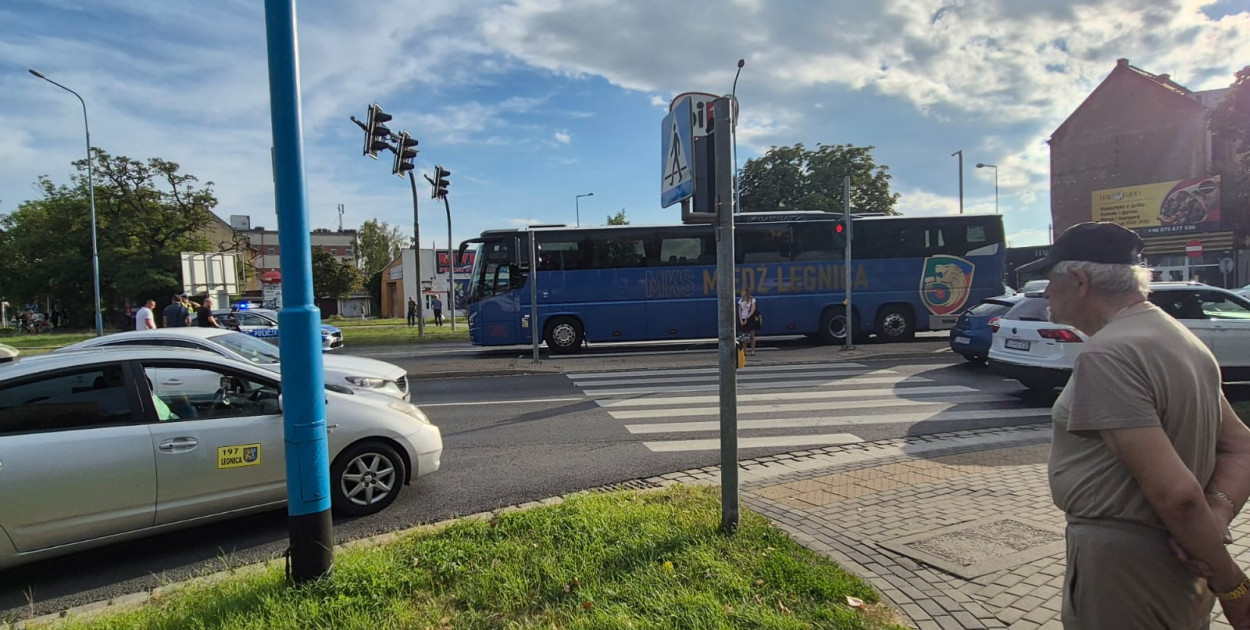 Wypadek na ul. Żołnierzy II Armii Wojska Polskiego (Wojciech Obremski lca.pl)