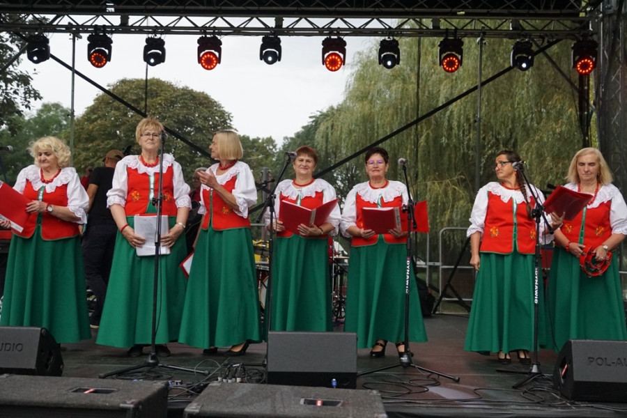 Kunicka Folk - BIesiada (Wojciech Obremski lca.pl)