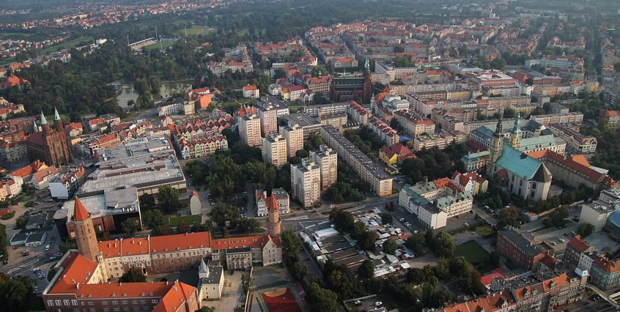 Legnica z lotu ptaka(Wojciech OBremski lca.pl)