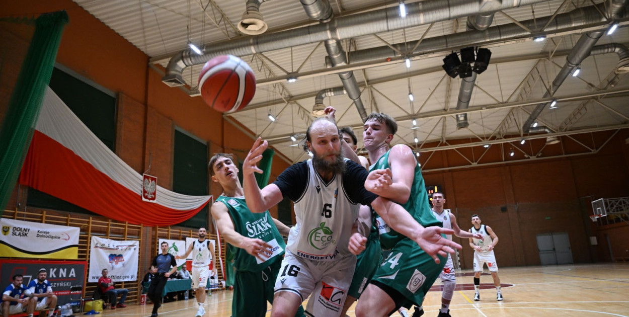 KS Basket Legnica - Śląsk Wrocław (Piotr Florek)