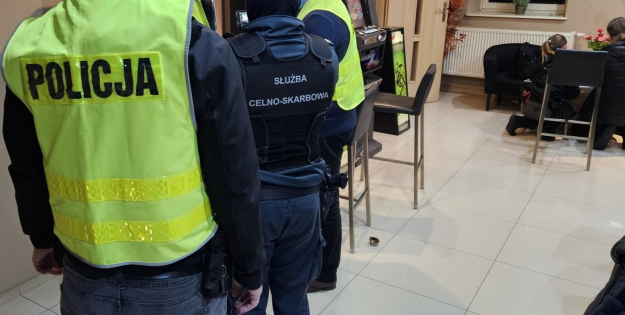 Policjanci i celnicy uderzają w nielegalny hazard (KMP Legnica)