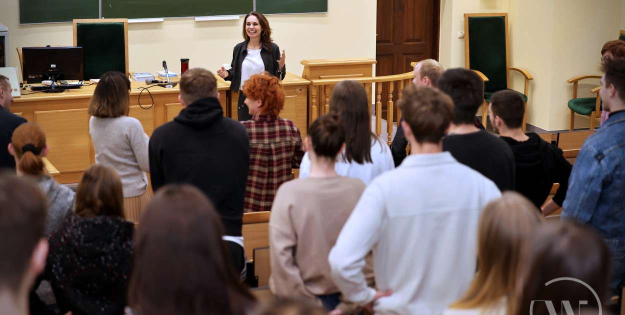 Wykład o emisji głosu w Collegium Witelona (CWUP)