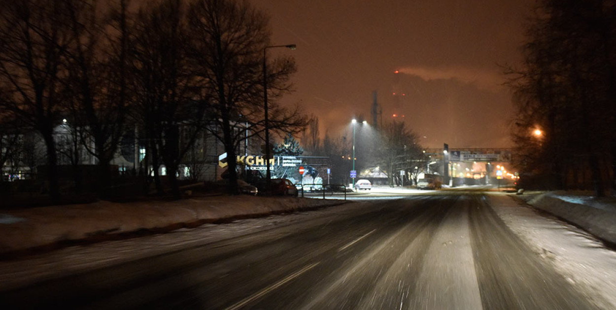 Ostrzeżenie meteo. Marznące opady i oblodzenie (Piotr Florek lca.pl)