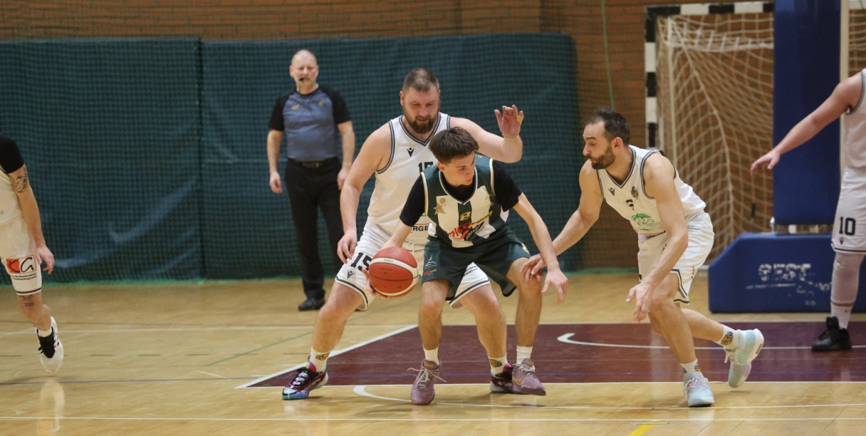 KS Basket Legnica (Wojciech Obremski)