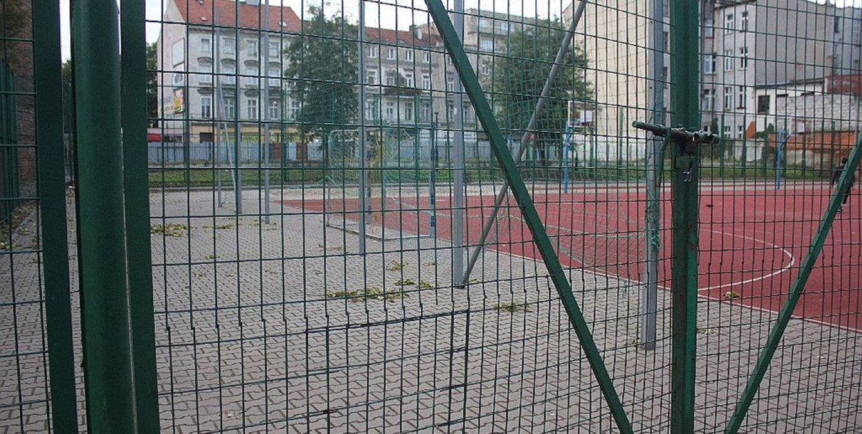 Zamiast dotacji, lista błędów. Urząd wyjaśnia i szkoli (Wojciech Obremski lca.pl)