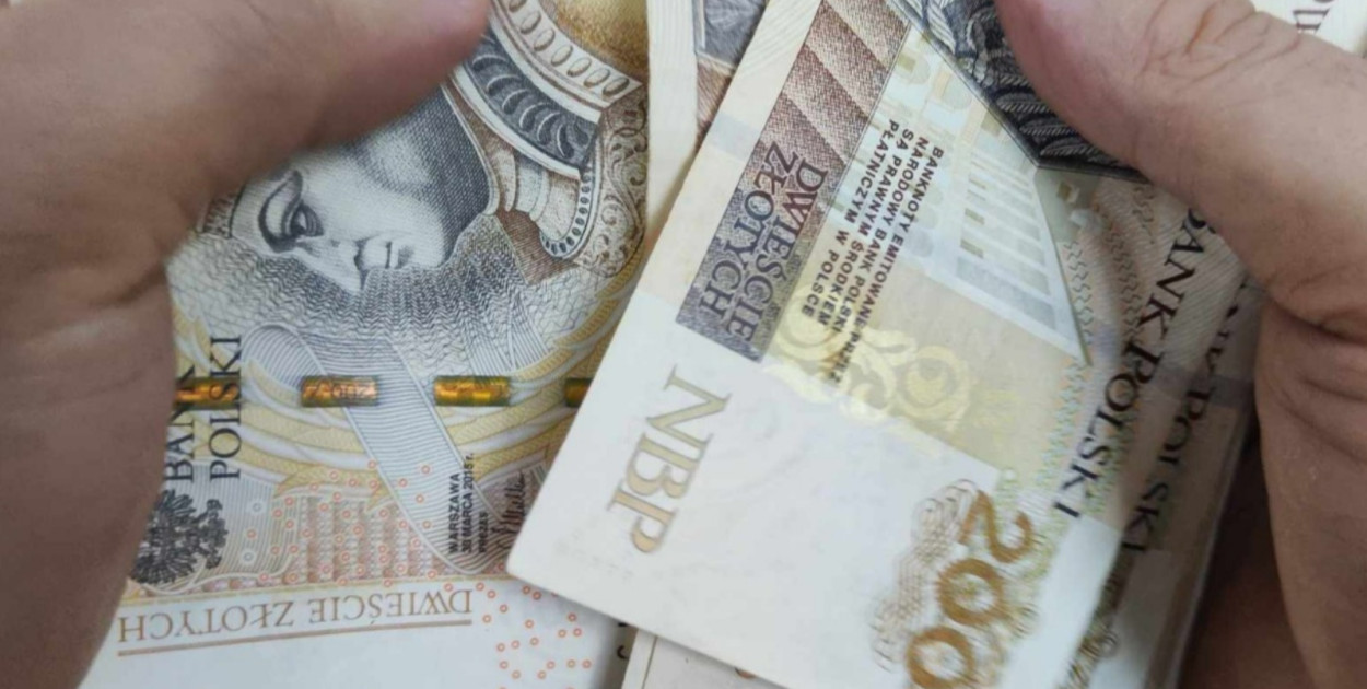 80 tysięcy złotych oddała oszustom (Wojciech Obremski lca.pl)
