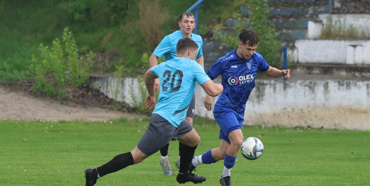 Konfeks Legnica - Błękitni Koskowice (WO)