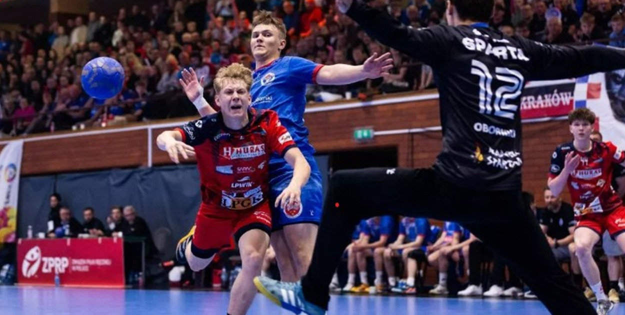 Siódemka Miedź Huras Legnica Mistrzem Polski Juniorów Młodszych  (Jakub Wieczorek)