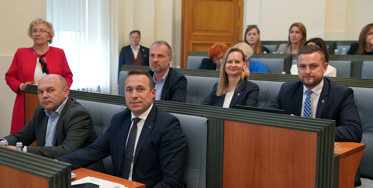 Absolutorium i wotum zaufania dla Zarządu Województwa Dolnośląskiego (mat. prasowe)