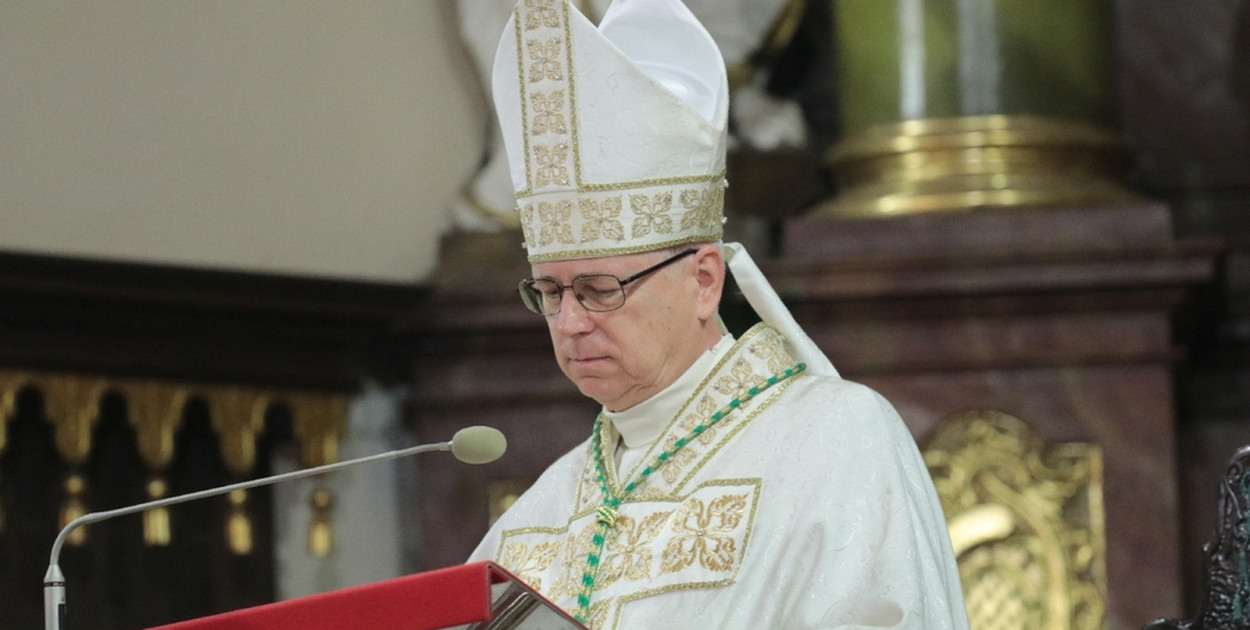 Biskup Andrzej Siemieniewski (Wojciech Obremski)