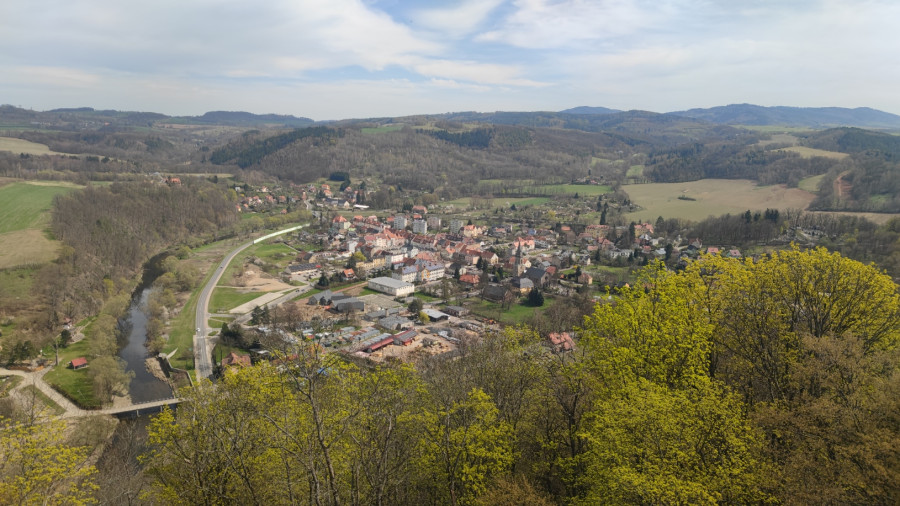 Widok na Wleń z zamkowej wieży