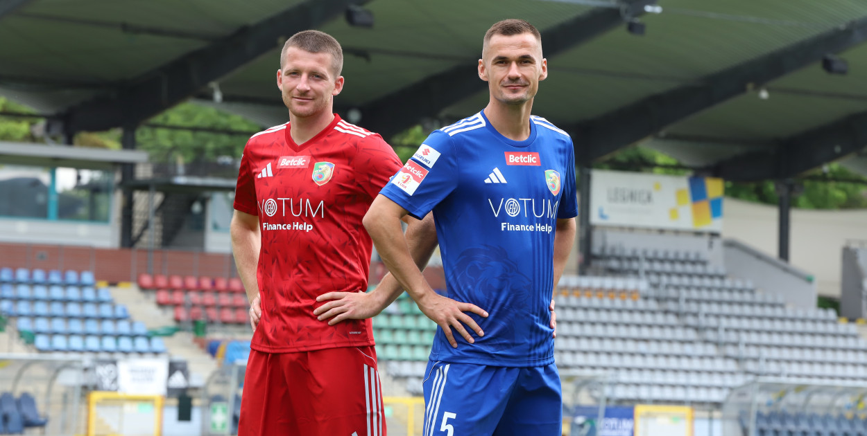 Koszulki meczowe (B. Hamanowicz miedzlegnica.eu)