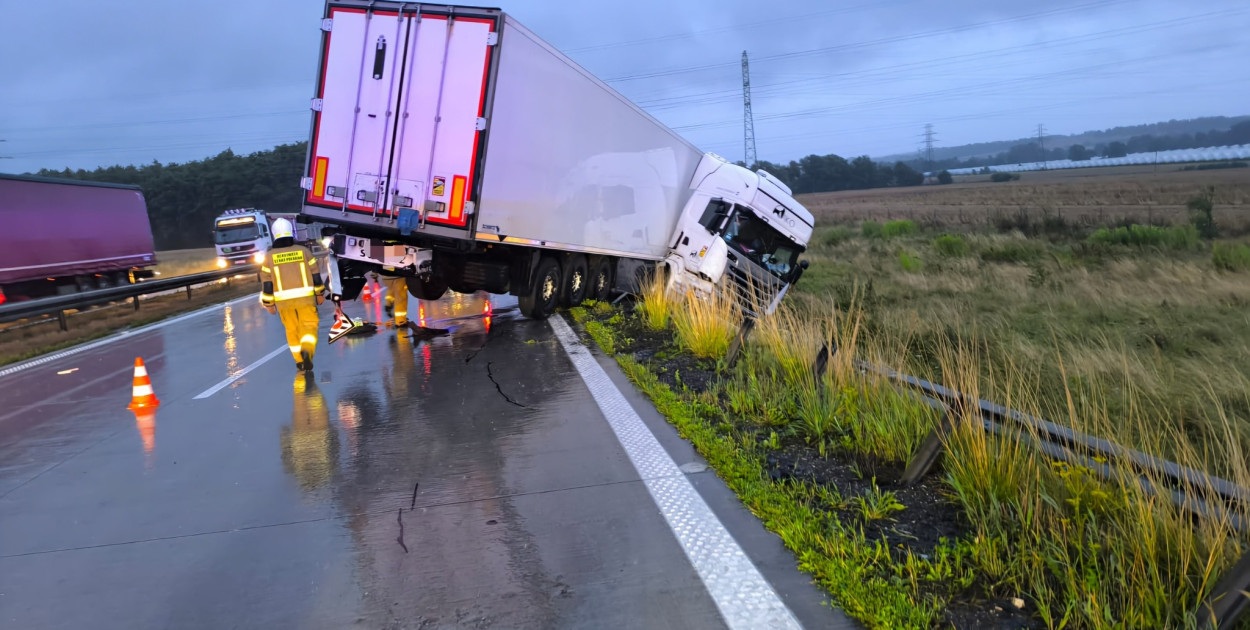 Kolizja na A4 (OSP Krotoszyce)