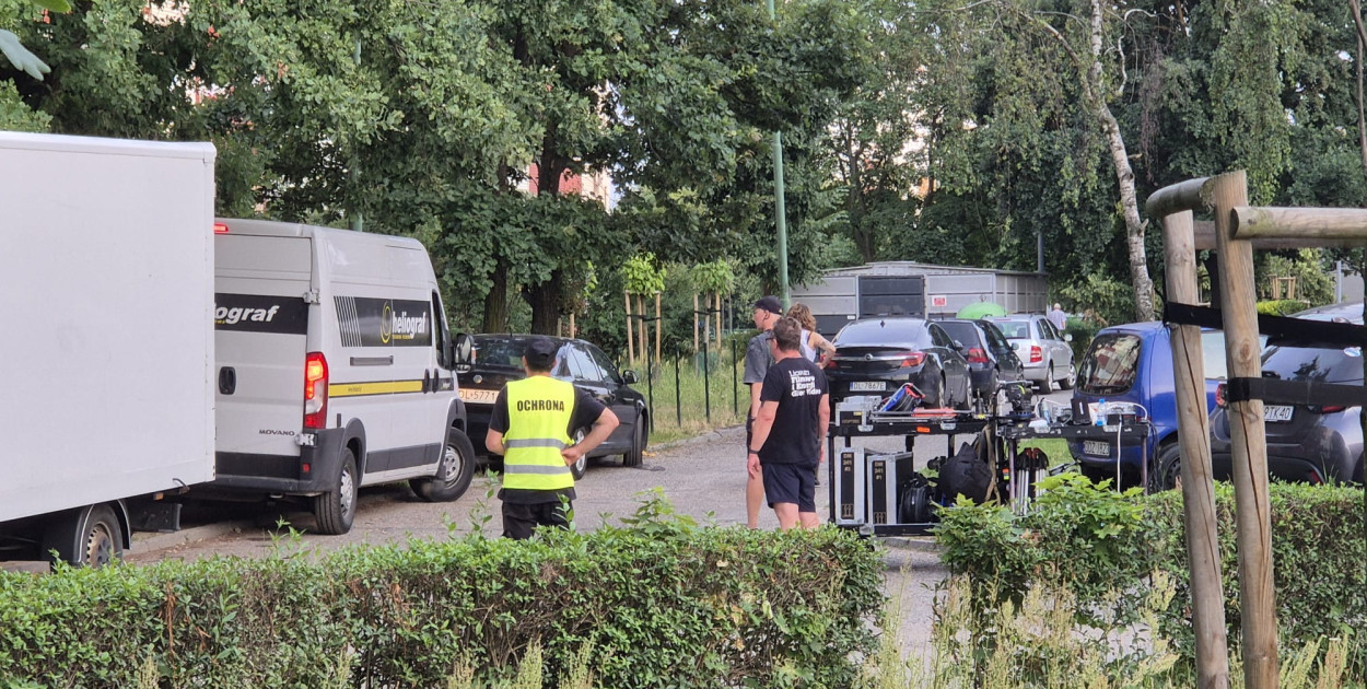 Trwają zdjęcia do filmu Jakuba Radeja „MnieNie”  (WO)