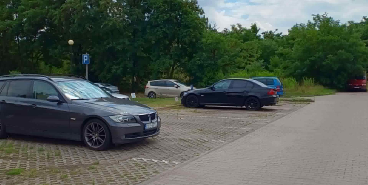 Parking przy TBS (alert24)