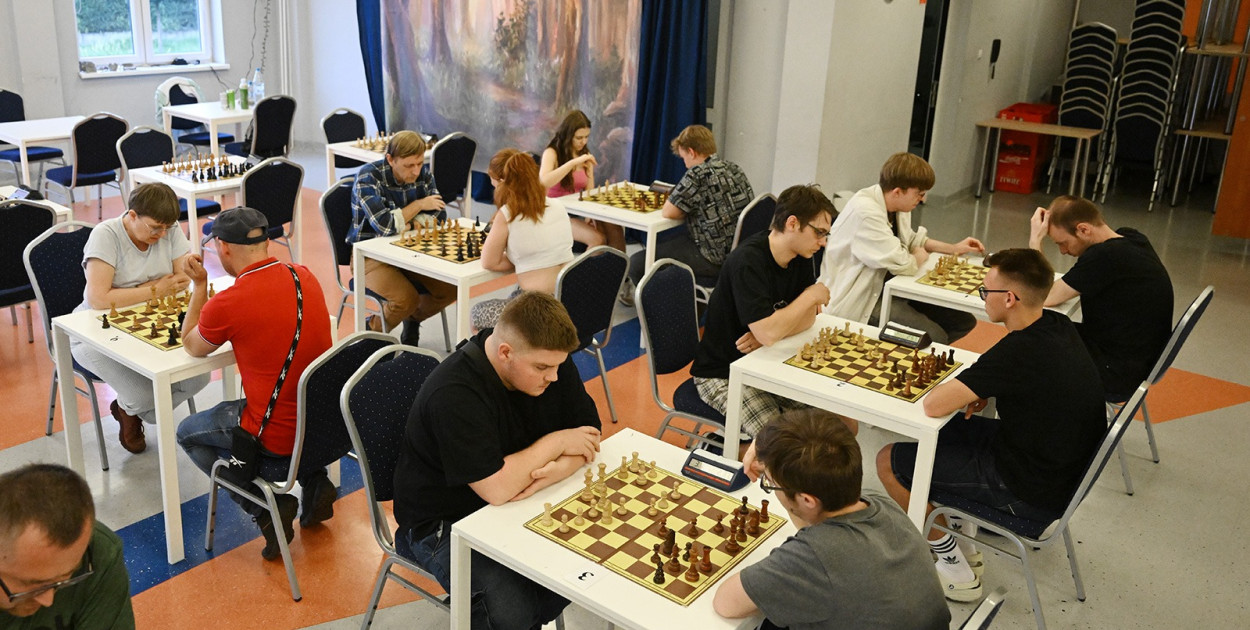 Nocny Turniej Szachowy (Piotr Florek)