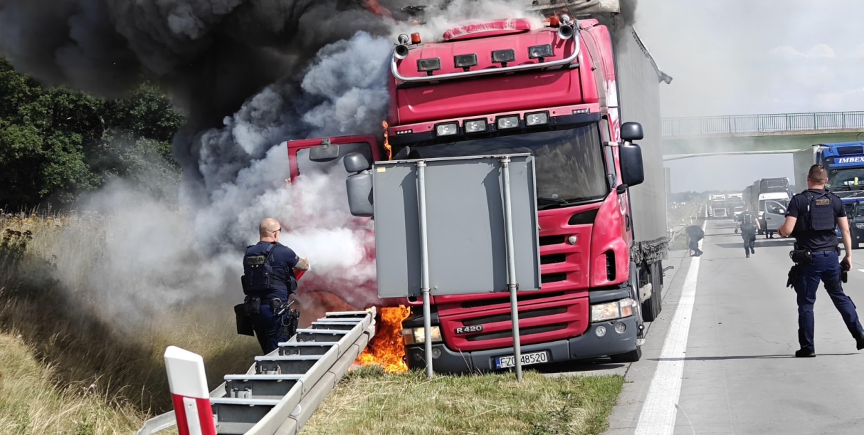 Akcja policjantów na A4 (alert24)
