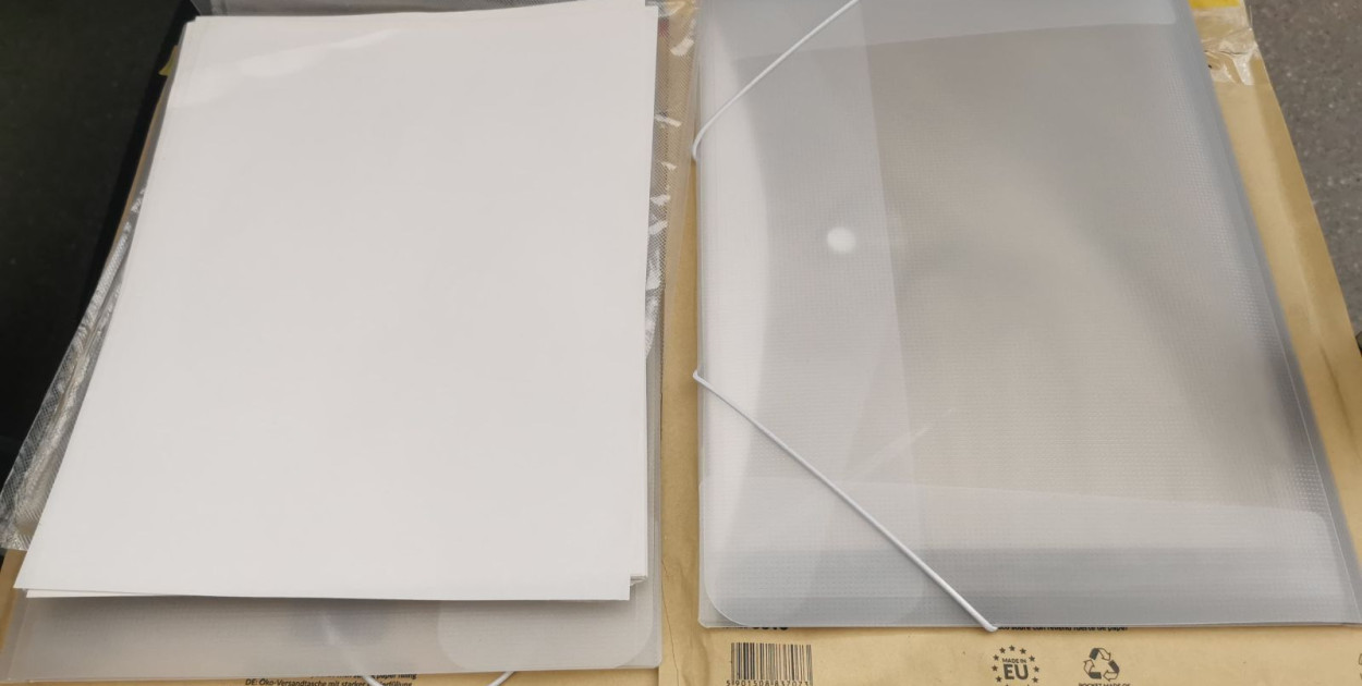 Papier techniczny nasączony narkotykami. Funkcjonariusze KAS udaremnili przemyt (mat. prasowe)