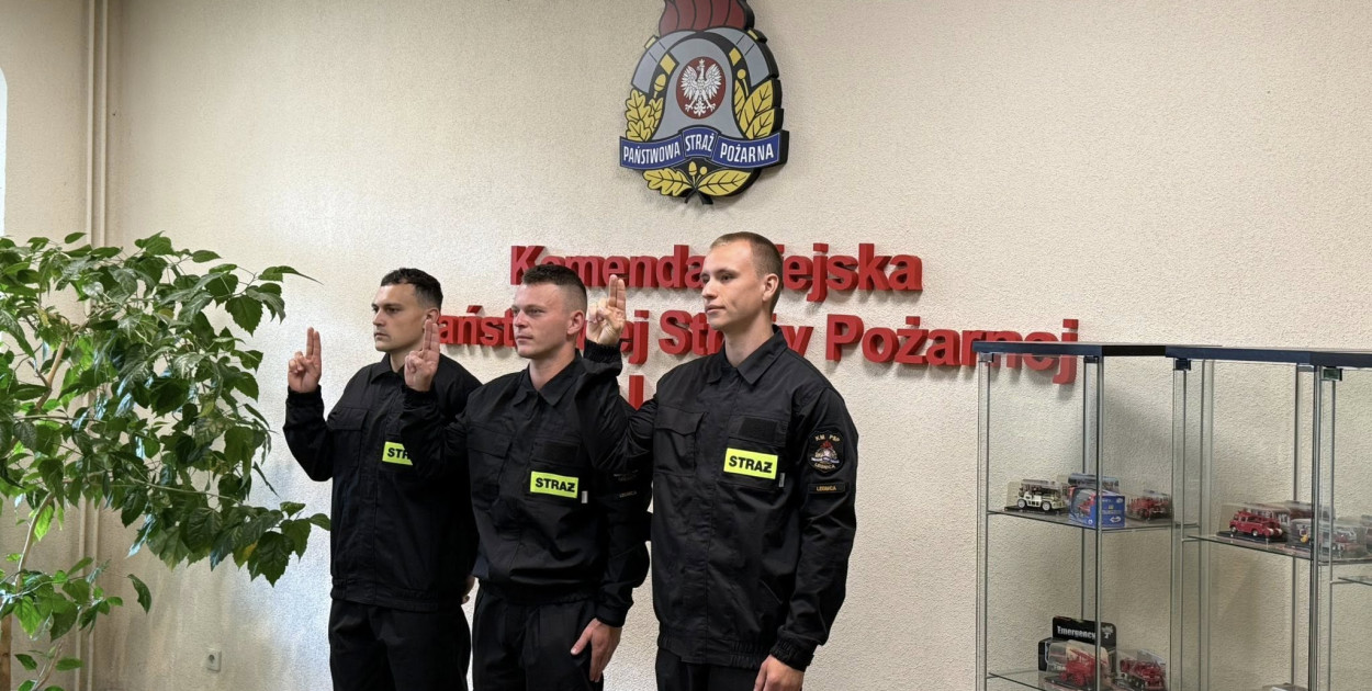 Nowi strażacy złożyli ślubowanie (KM PSP w Legnicy)