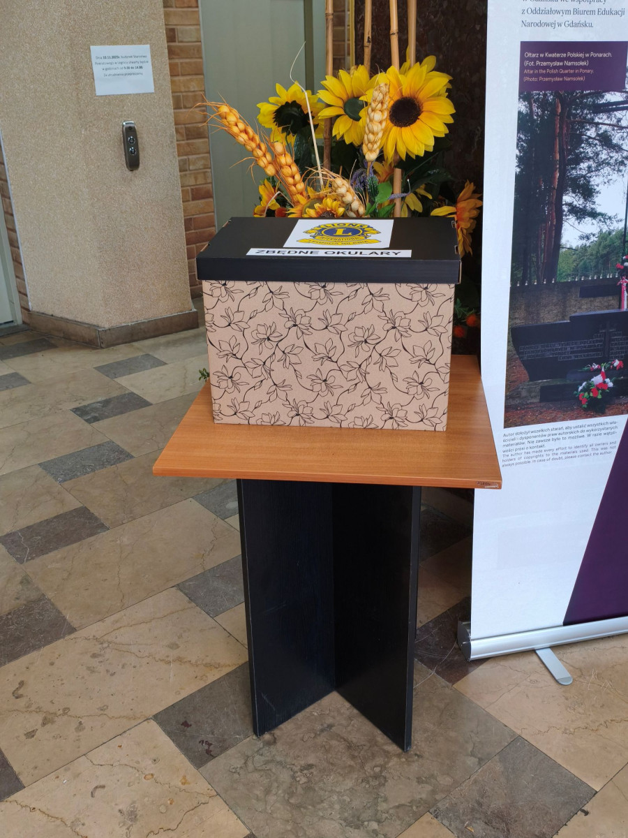 W legnickim starostwie ruszyła zbiórki używanych okularów (mat. prasowe)