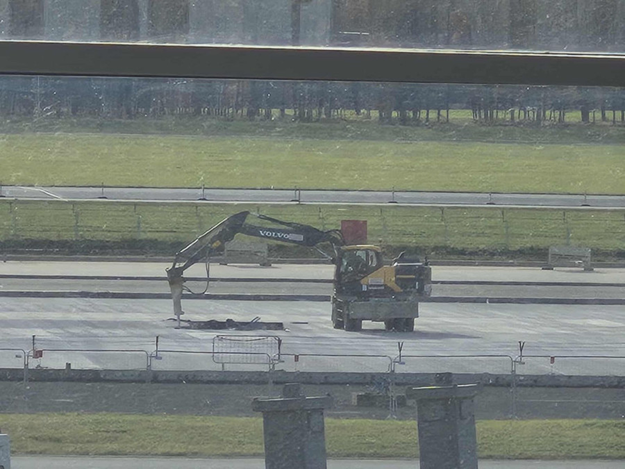 Remont wrocławskigo lotniska (LS lca.pl)