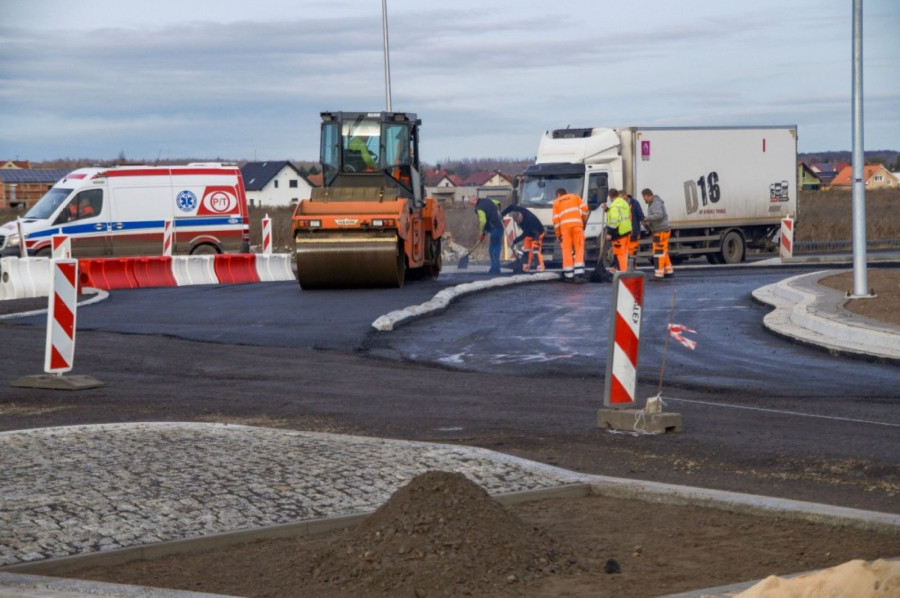 Budowa ronda na Jaworzyńskiej (źródło: UM Legnica)