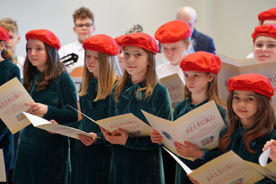 Tak zaczyna się świąteczny czas. Kolędnicy z Chojnowa we Wrocławiu (mat. prasowe)