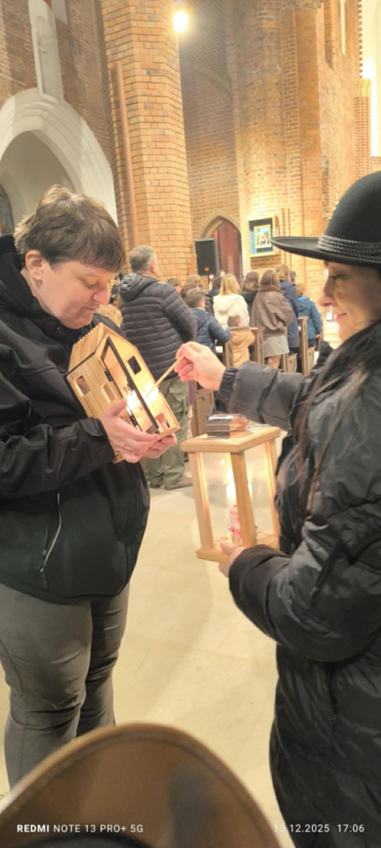 Betlejemskie Światło Pokoju już na ziemi legnickiej (mat. prasowe)