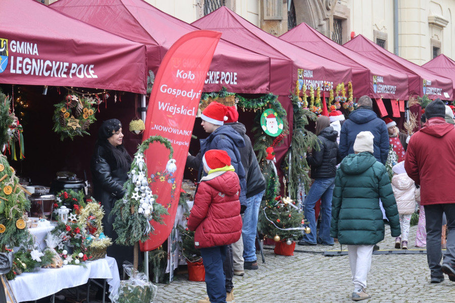 Jarmark w Legnickim Polu (Wojciech Obremski lca.pl)