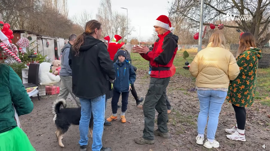 Jaworskie Przytulisko zorganizowało Mikołajki dla swoich podopiecznych (źródło: TV Jawor)