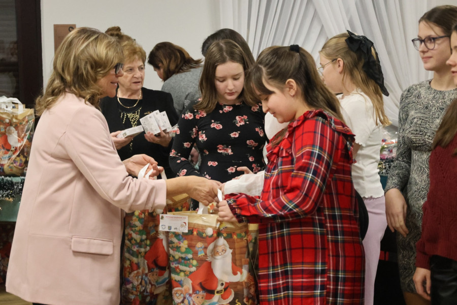 Wigilia integracyjna TPD (Wojciech Obremski lca.pl)