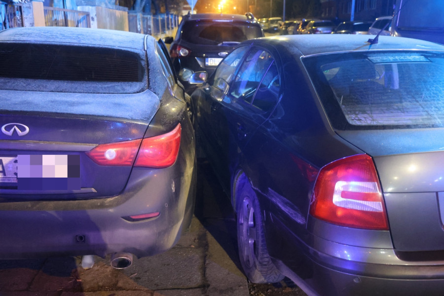 Infiniti uderzyło w Skodę(Wojciech Obremski lca.pl)