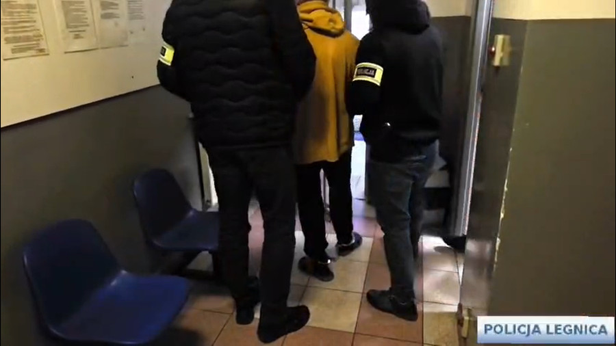 52-letni agresor ze stacji paliw trafił za kratki (źródło: KMP Legnica)