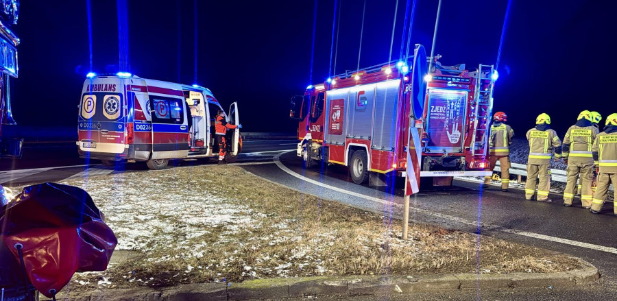Wypadek na autostradzie pod Legnicą (źródło: Dolnośląskie Alarmowo)