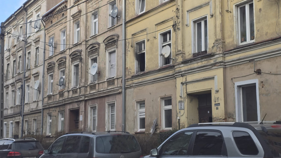 Pożar mieszkania przy Dmowskiego (Piotr Florek lca.pl)