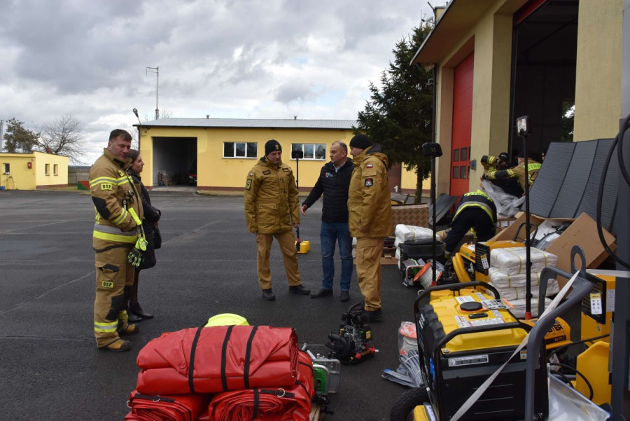 Nowe wyposażenie dla OSP z terenu gminy Chojnów (mat. prasowe)
