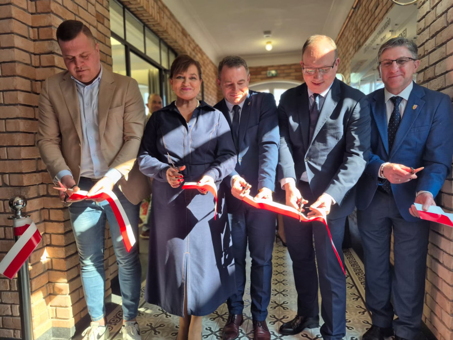 Zniszczony obiekt zmienił się nie do poznania. Jest Sala Ślubów i MGOPS