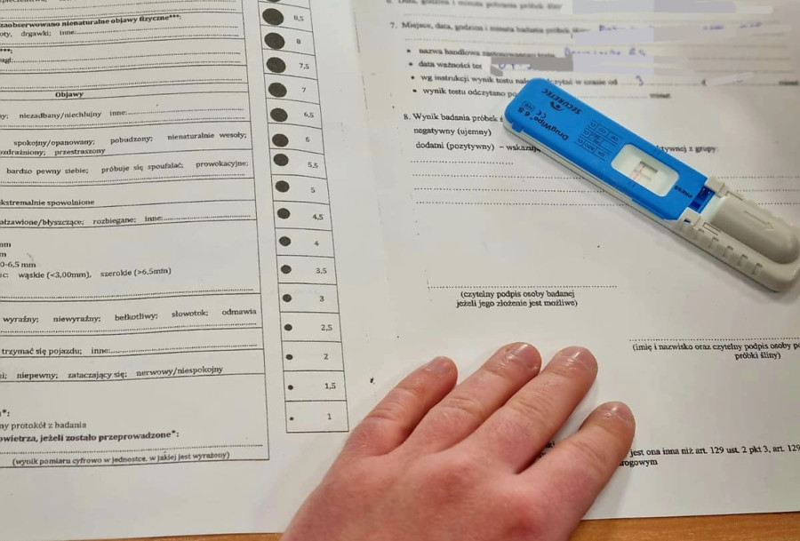 Kierowca z narkotykami i dwoma zakazami zatrzymany (KMP Legnica)