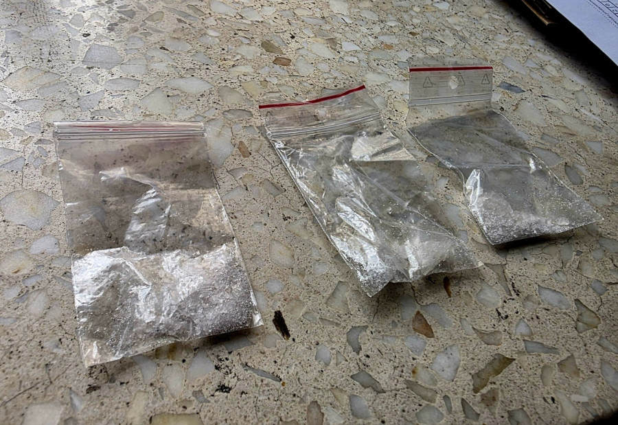 Kierowca z narkotykami i dwoma zakazami zatrzymany (KMP Legnica)