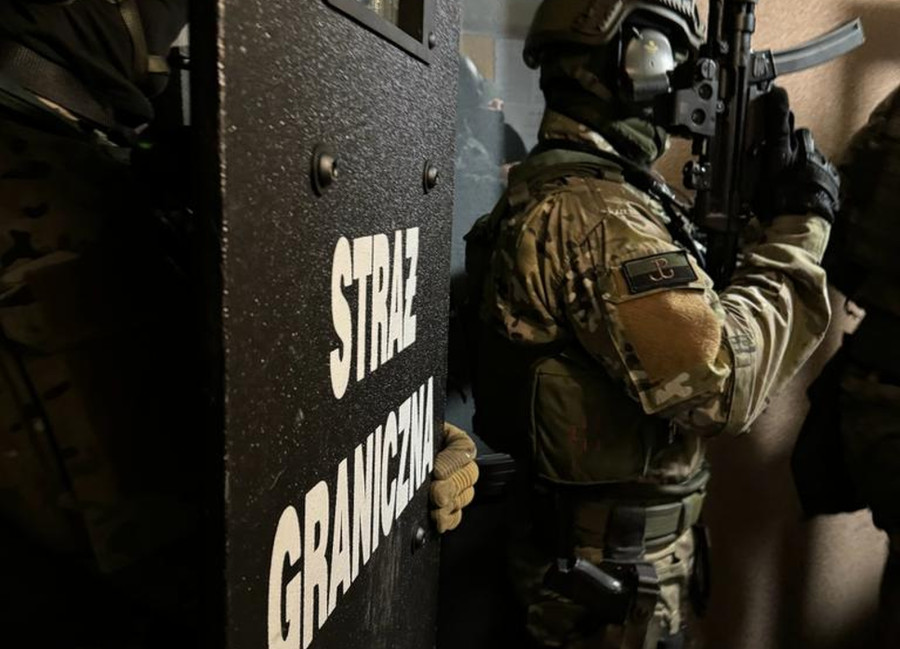 Przerzucili co najmniej 100 migrantów przez Polskę do Niemiec (mat. prasowe)