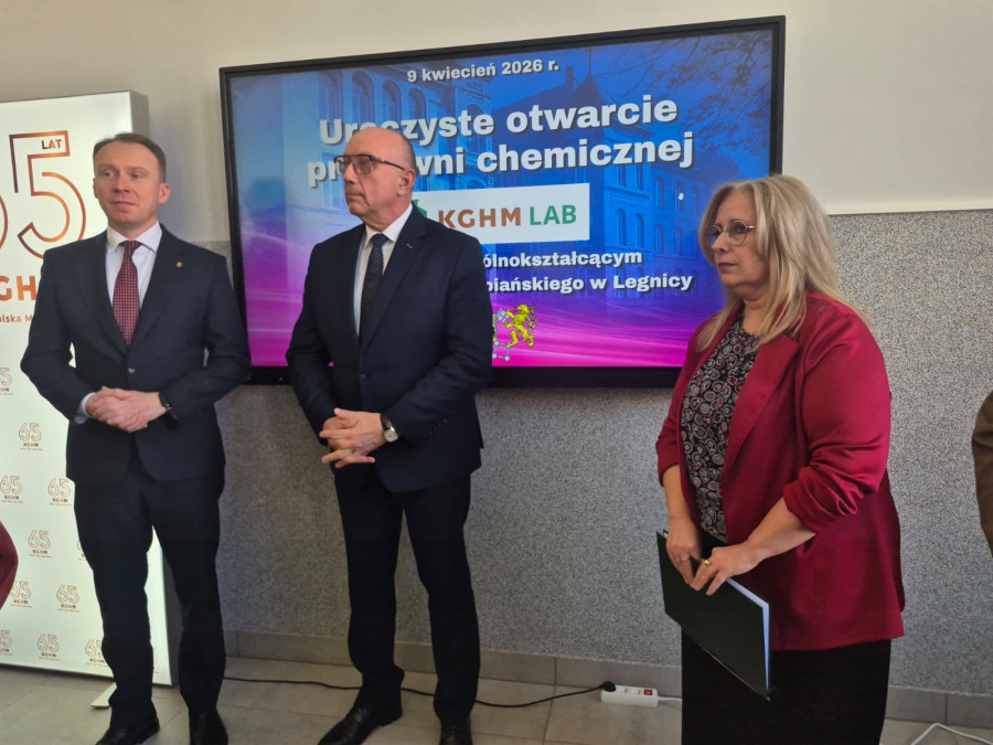 KGHM stworzył pracownię chemiczną w II LO (LS lca.pl)
