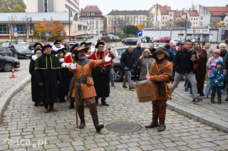 Na zamku odbędzie się niezwykłe widowisko historyczne (Piotr Florek lca.pl)