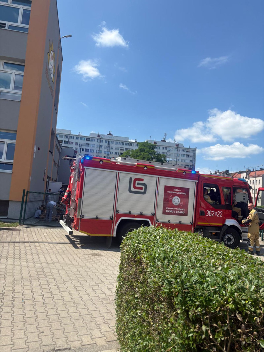 Gaz w podstawówce. 204 osoby ewakuowane (LCA24)