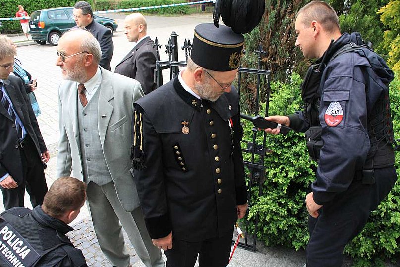 Kaczyński uhonorował „bombiarzy”
